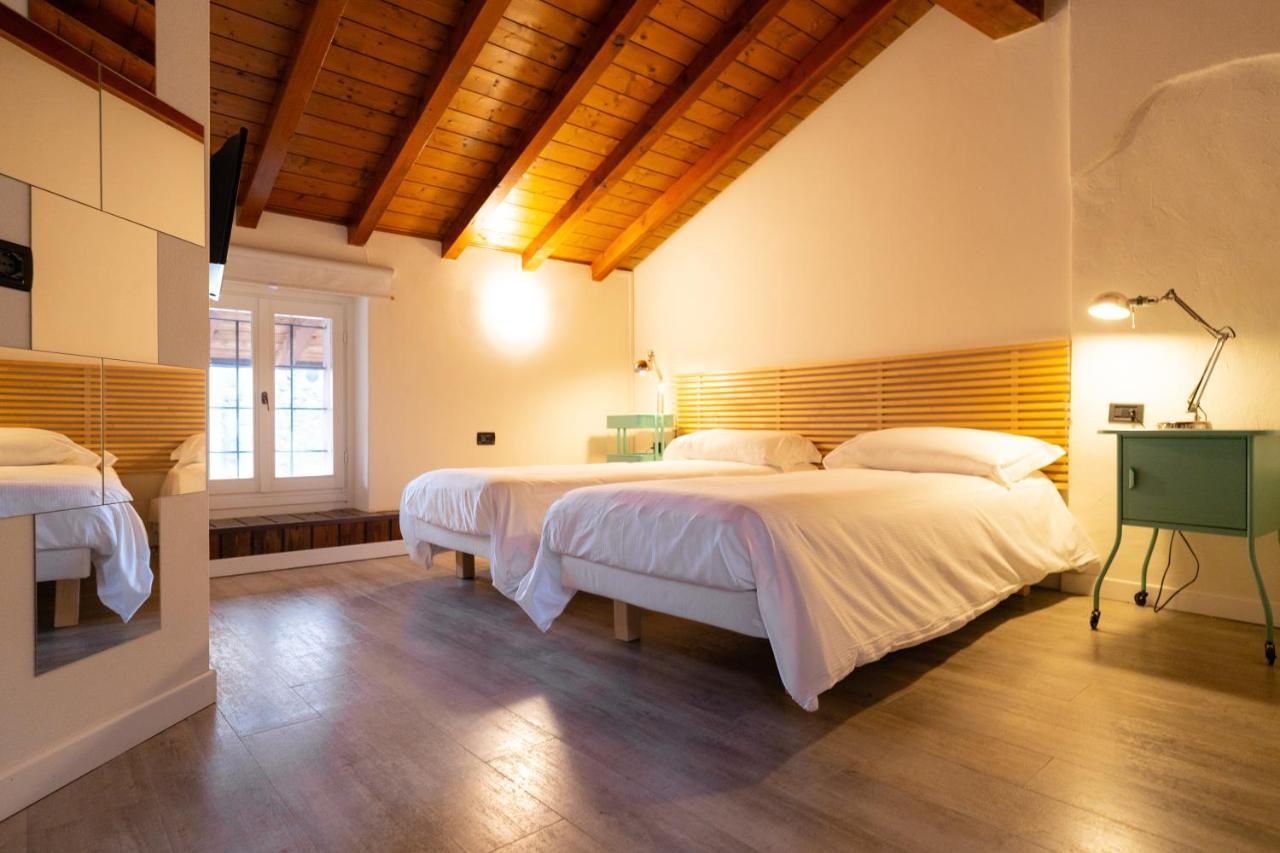 Locanda Alberti Манделло-дель-Ларио Экстерьер фото