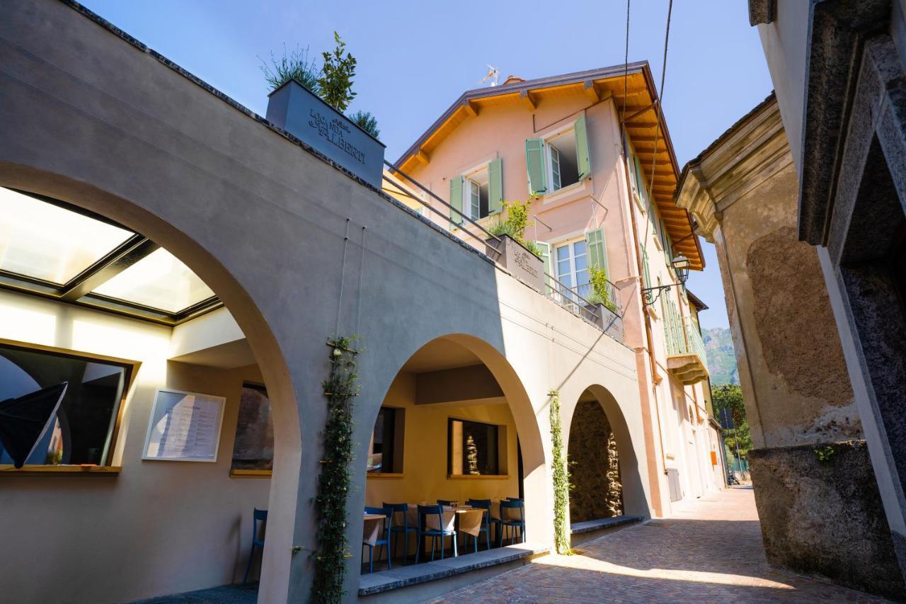 Locanda Alberti Манделло-дель-Ларио Экстерьер фото